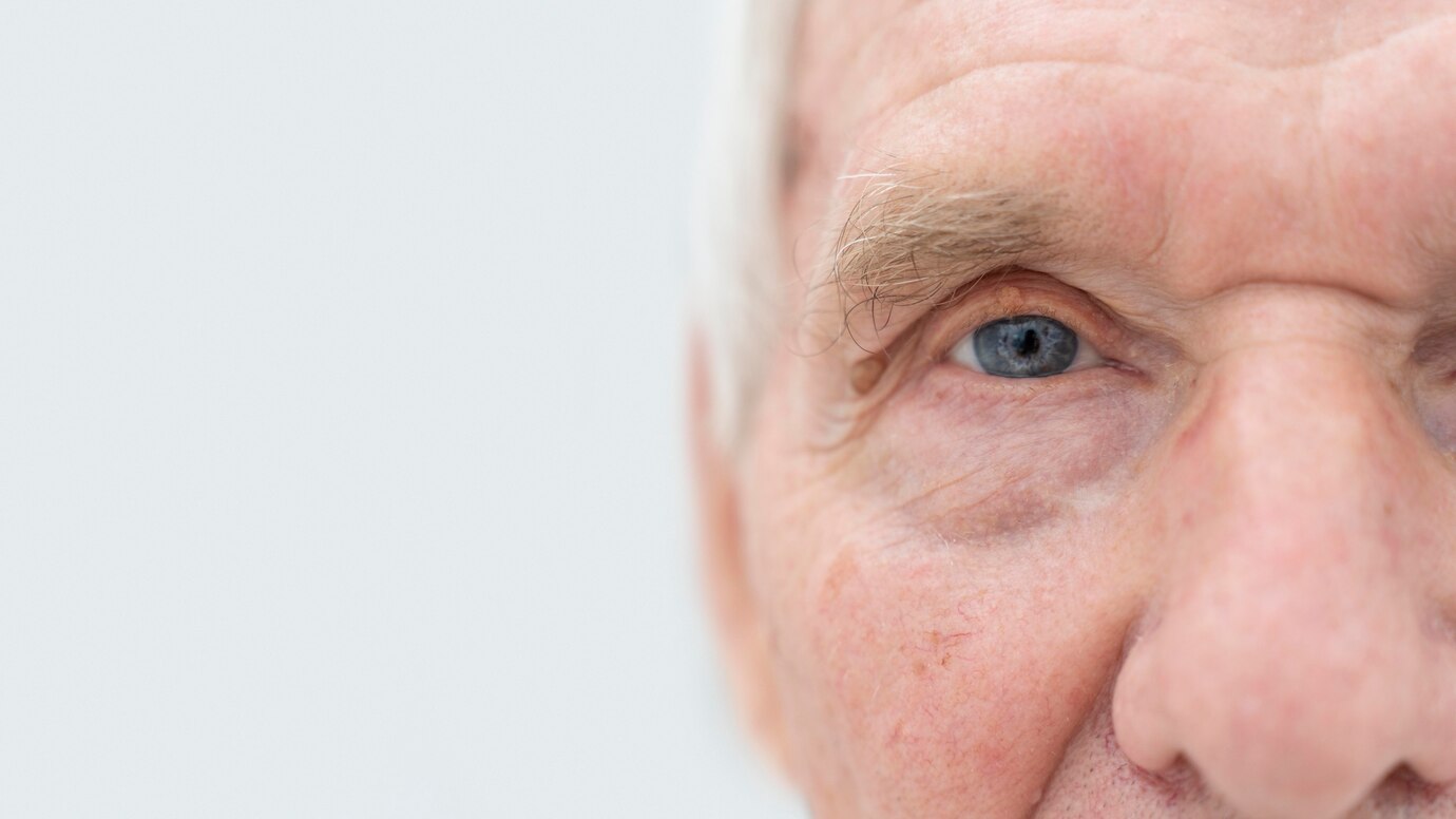 man-eye-close-up-with-copy-space_23-2149082495.jpg